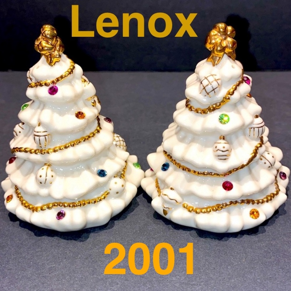 Pr. 2001 Ceramic Ivory Jeweled 🌲 Salt/Pepper Shakers W/ 24 K Gold Trim